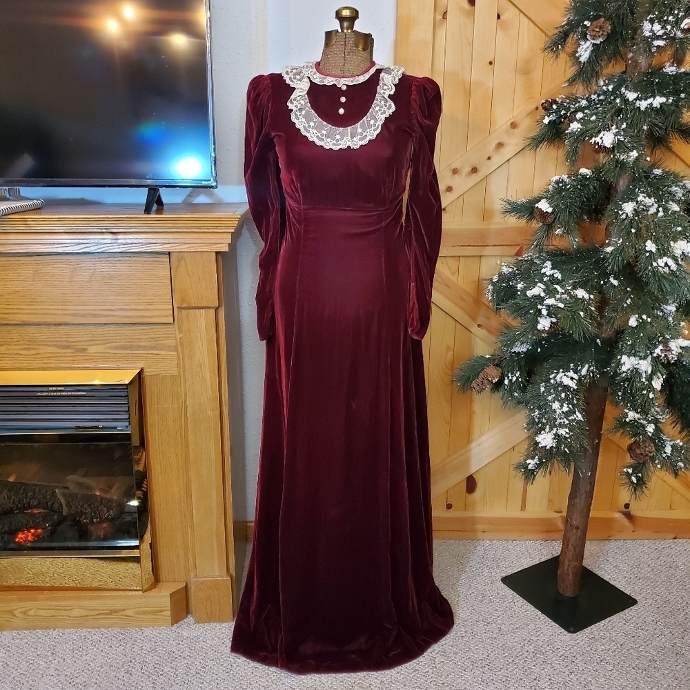 1960s Vintage Red Velvet Prairie long sleeve Maxi Dress with Lace Detail - Small